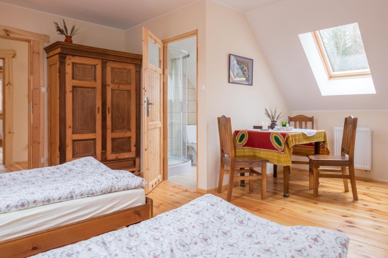 Miodowa Kolonia Bed & Breakfast เบียโวเวียชา ภายนอก รูปภาพ