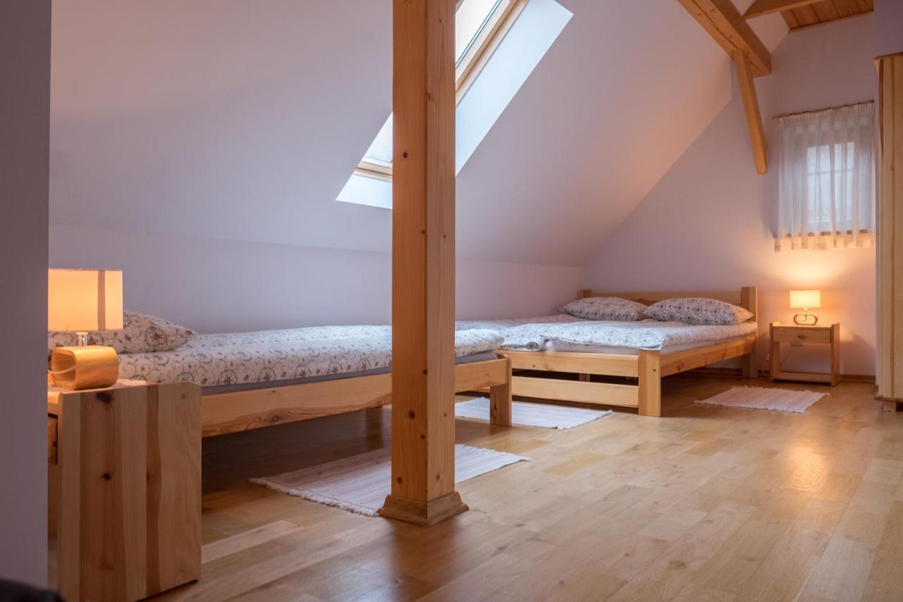 Miodowa Kolonia Bed & Breakfast เบียโวเวียชา ภายนอก รูปภาพ