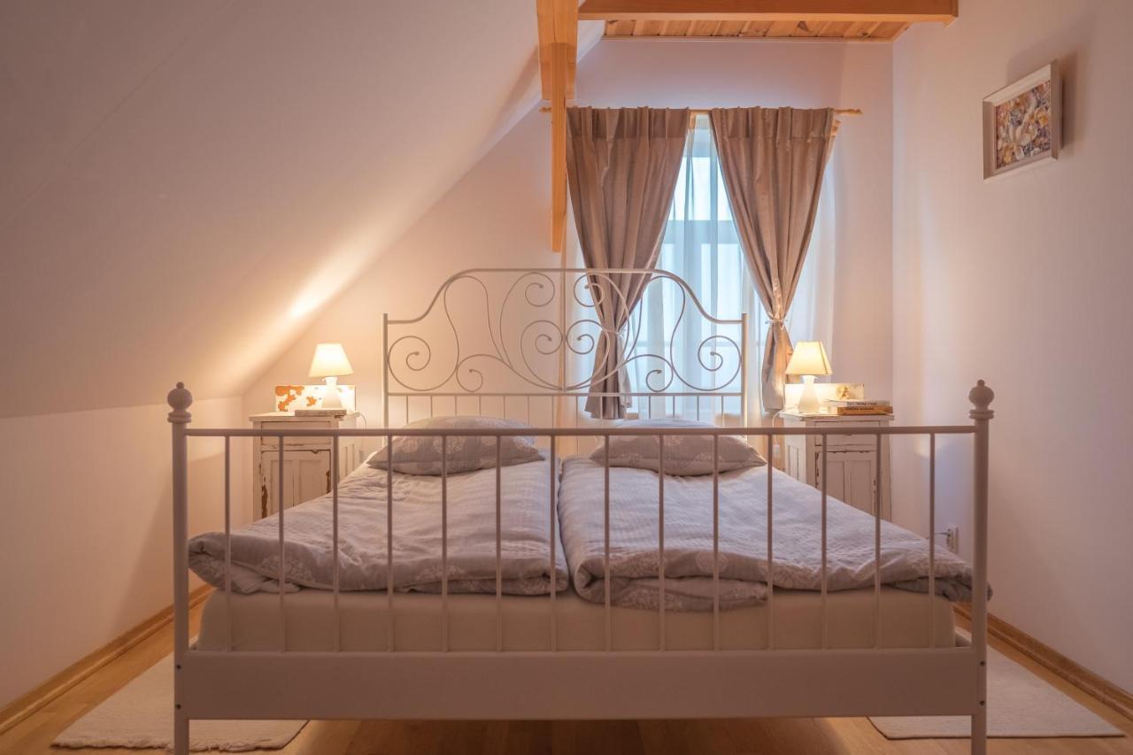 Miodowa Kolonia Bed & Breakfast เบียโวเวียชา ภายนอก รูปภาพ