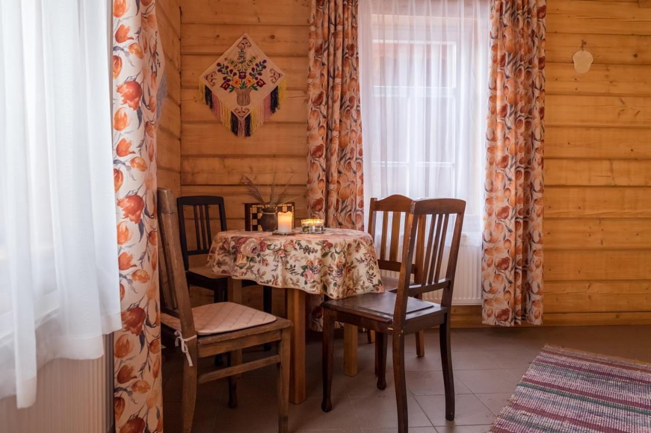 Miodowa Kolonia Bed & Breakfast เบียโวเวียชา ภายนอก รูปภาพ