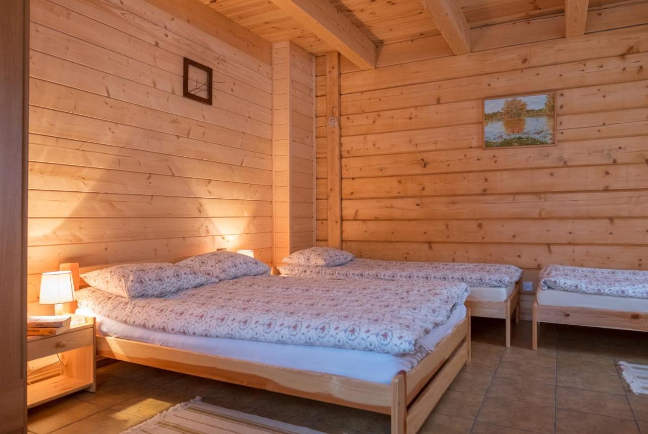 Miodowa Kolonia Bed & Breakfast เบียโวเวียชา ภายนอก รูปภาพ