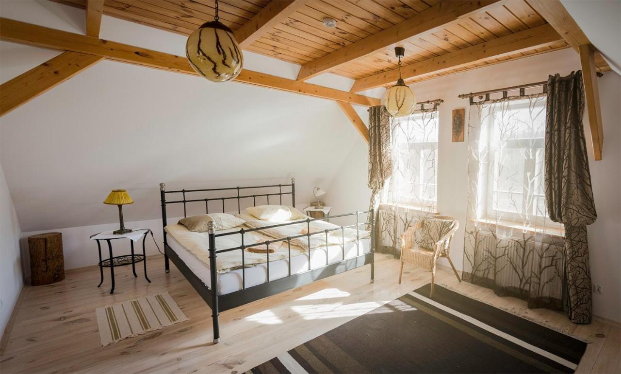 Miodowa Kolonia Bed & Breakfast เบียโวเวียชา ภายนอก รูปภาพ
